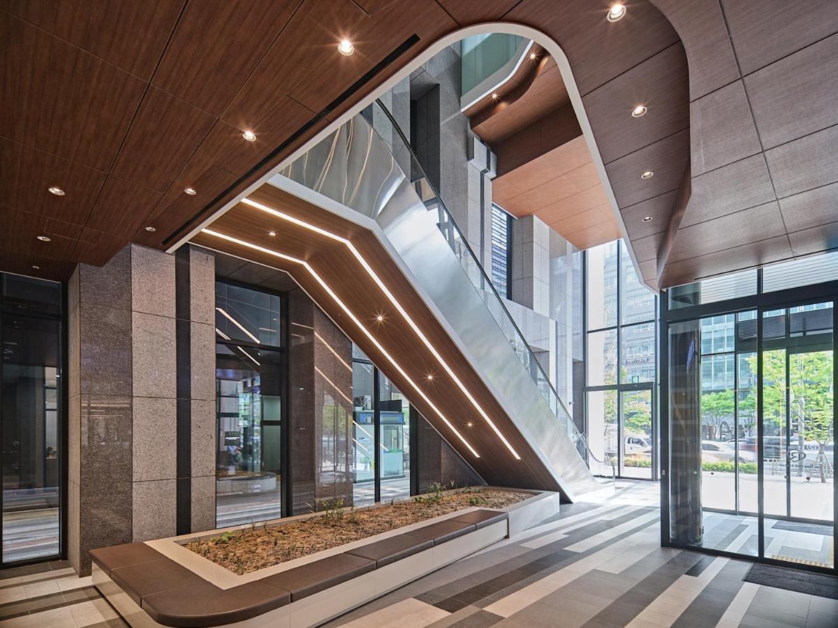Roynet Hotel Seoul Mapo Bagian luar foto