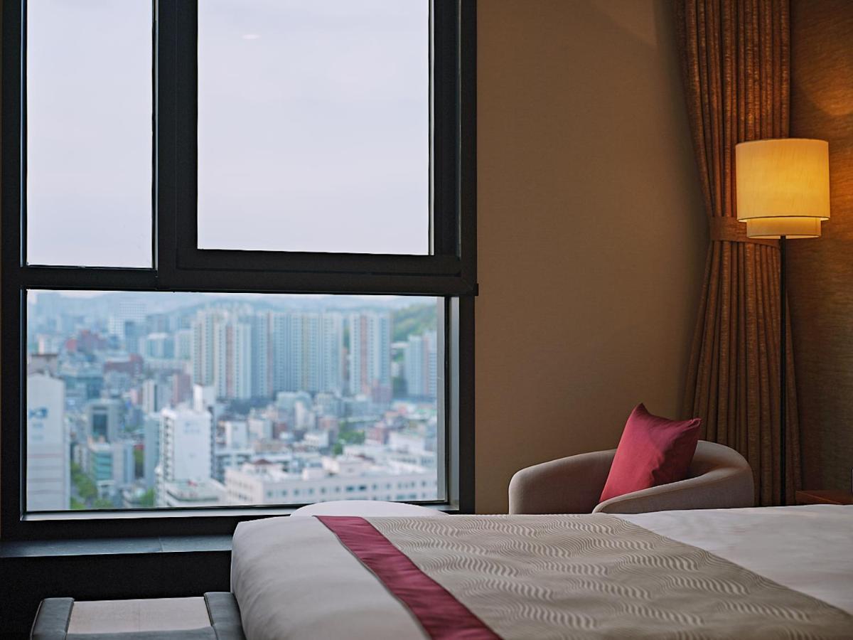 Roynet Hotel Seoul Mapo Bagian luar foto