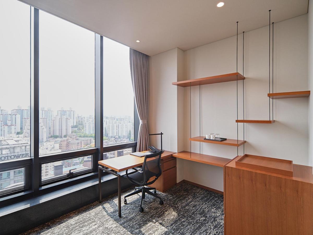 Roynet Hotel Seoul Mapo Bagian luar foto